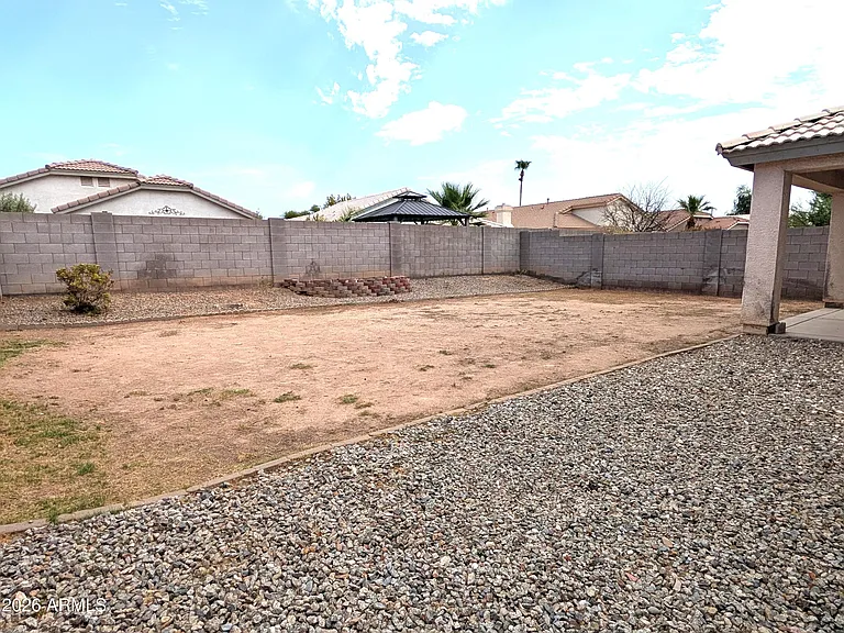 13216 W Mauna Loa Ln — Photo 21