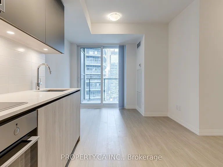 8 Widmer St #2709 — Photo 8