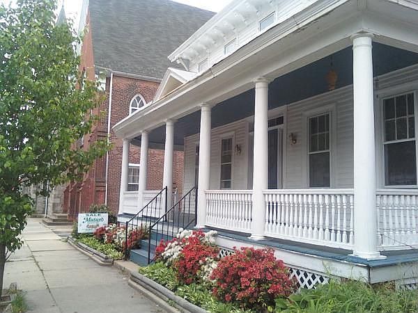 2nd image of 20 Bank St