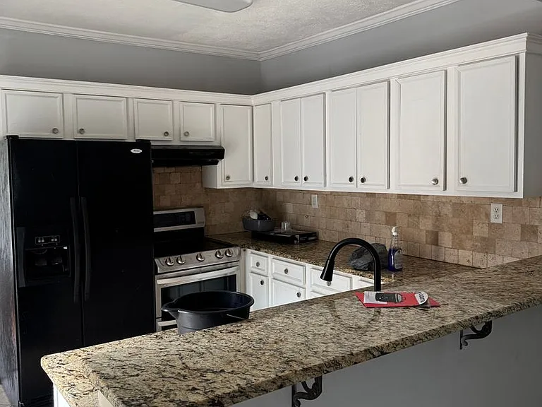 2218 Yancey Ave — Photo 21