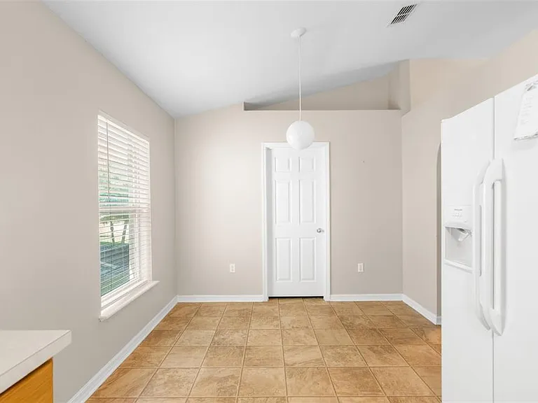 3220 Bellericay Ln — Photo 5