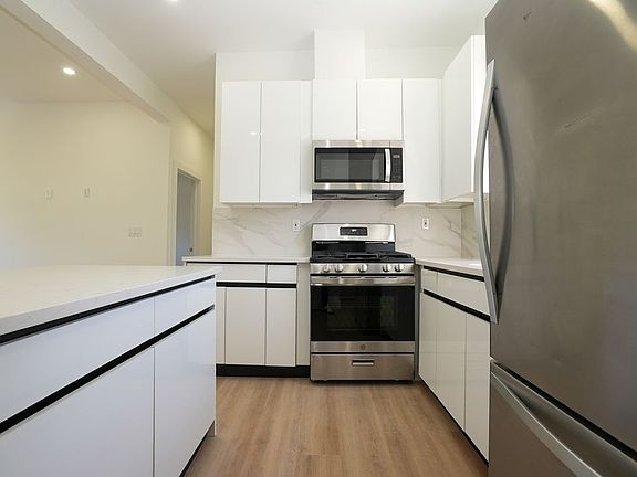 5th image of 776 Bergen St Unit 2L