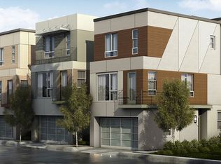 6750 W Gill Way, Los Angeles, CA 90068