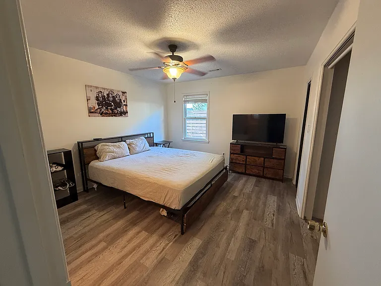 6502 Wildwood Trl #D — Photo 9