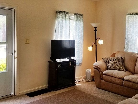 5th image of 1234 Olive St