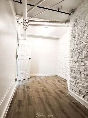 Rented by City Connections Realty | media 20