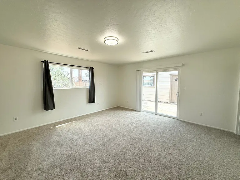 4558 N Miner Rd — Photo 12