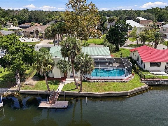 3rd image of 3840 N Calusa Point