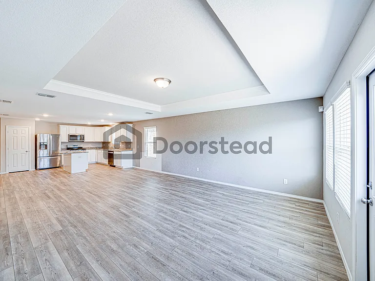 3008 Lakewood Ln — Photo 7