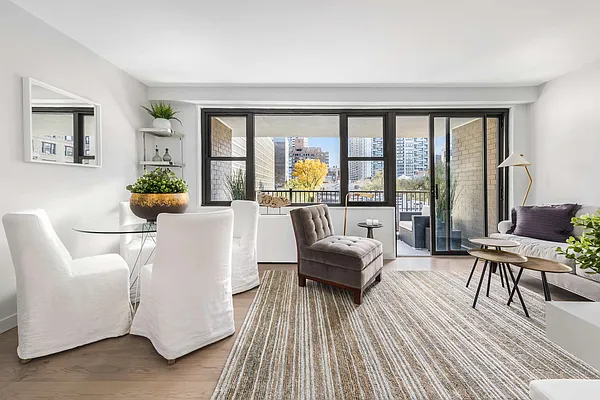 Sold by Compass | media 1