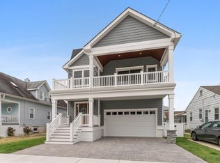 114 E Stockton Rd, Wildwood Crest, NJ 08260