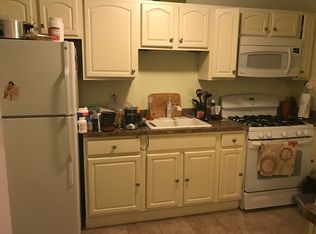 1046 E Main St APT 3, Stamford, CT 06902