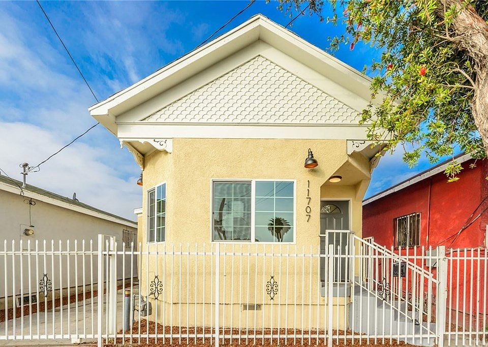 1st image of 11707 Compton Ave