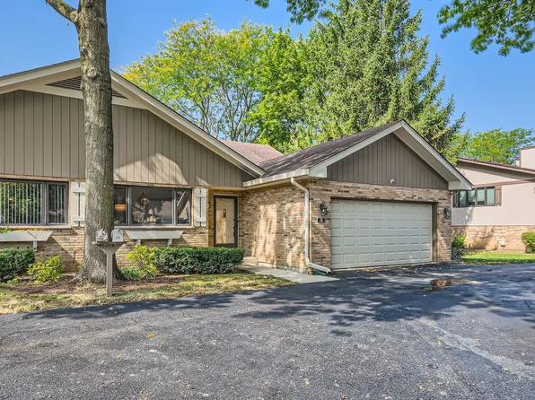 50 Chelsea St #50, Bloomingdale, IL 60108