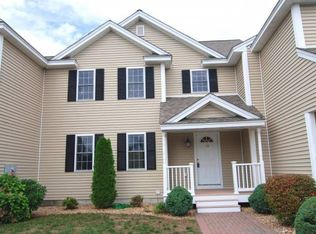 15 Woods Ln, Lancaster, MA 01523