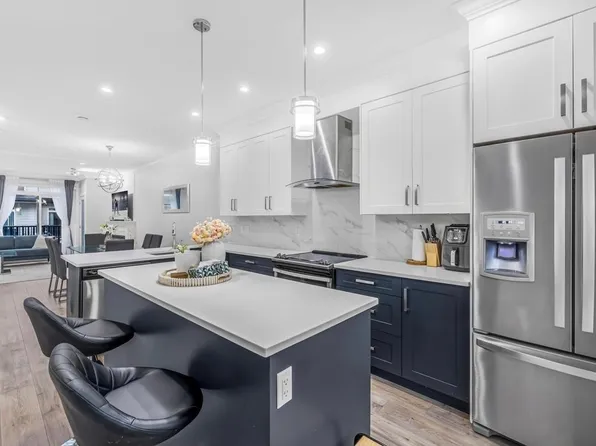 13898 64th Ave #10, Surrey, BC V3W 1L6