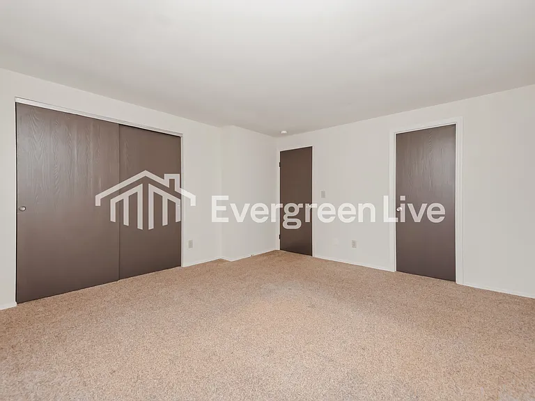 8067 Mount Aetna St — Photo 10