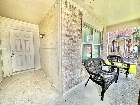 3rd image of 18214 Wren Dale Ln