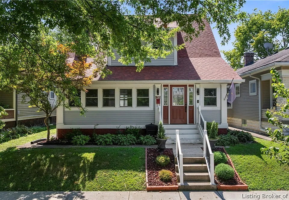1602 Shelby Pl