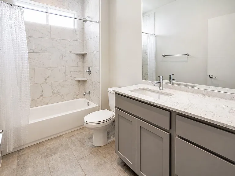 801 N Bluff Dr #40 — Photo 17