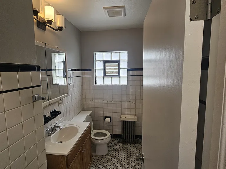 4615 S Komensky Ave #1 — Photo 7