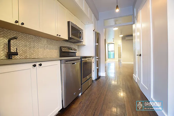 Rented by null | media 10