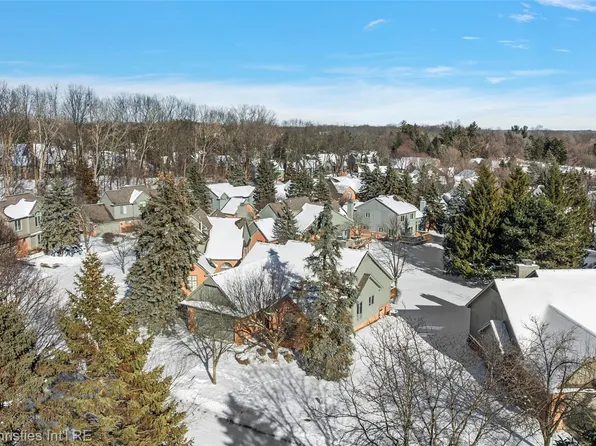 37622 Avon Cir, Farmington, MI 48331