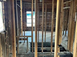 711 E 8th St, Metropolis, IL 62960