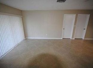 3rd image of 4940 SW 94th Ave