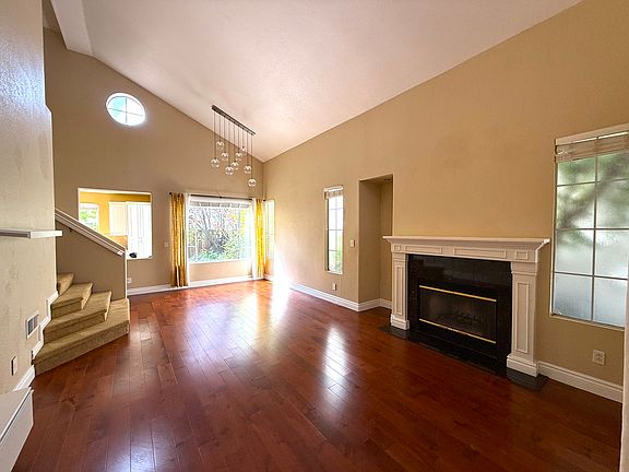 3rd image of 3301 Sandpebble Dr
