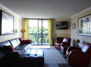 7320 Hawthorn Ave APT 205, Los Angeles, CA 90046