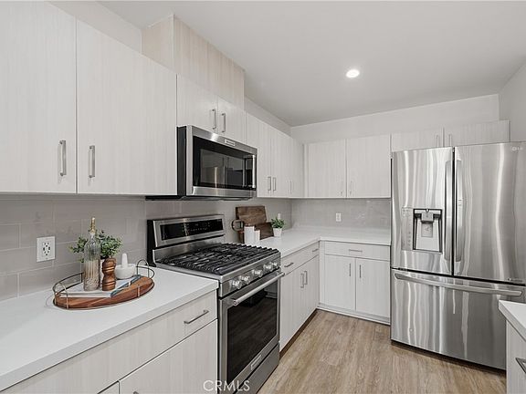 5th image of 4140 Glencoe Ave APT 202