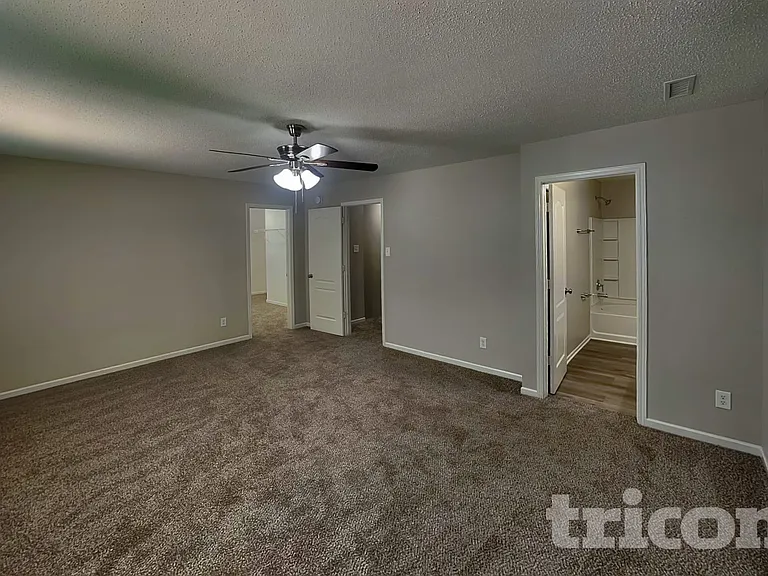 6238 Monteo Ln — Photo 5