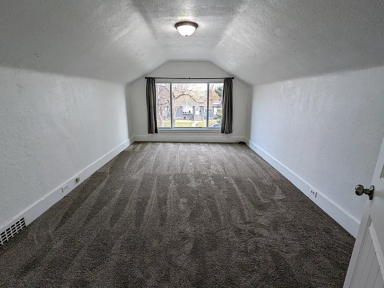 619 8th Ave S #619 — Photo 17