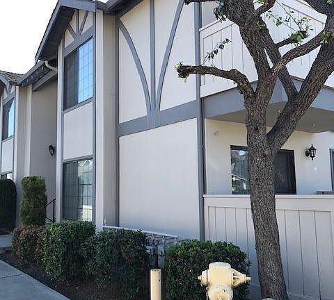 2nd image of 1056 Padre Dr Unit 4