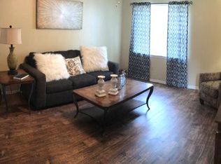 200 N Hills St APT 22B, Meridian, MS 39305