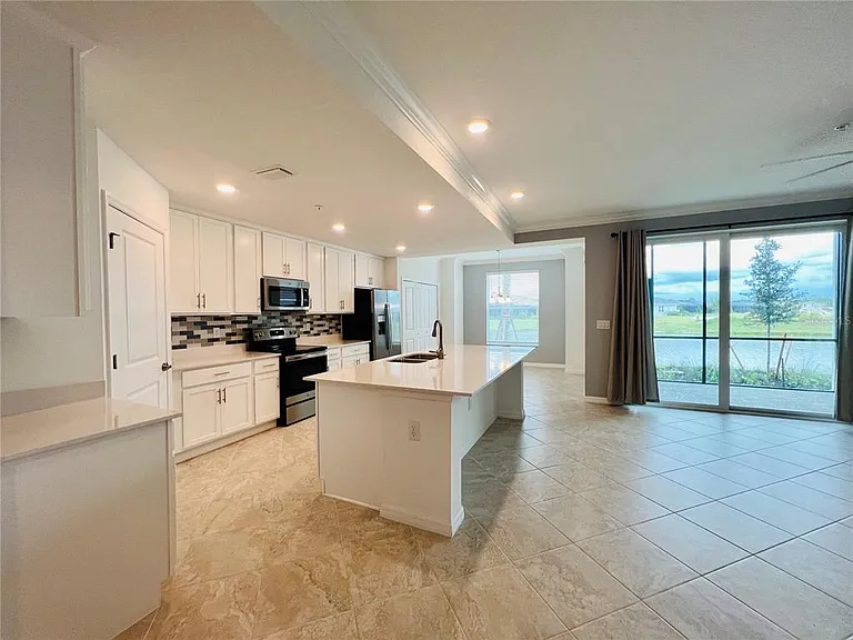 14184 Heritage Landing Blvd #514 — Photo 8