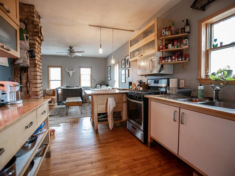 630 Quincy St NE #2 — Photo 4