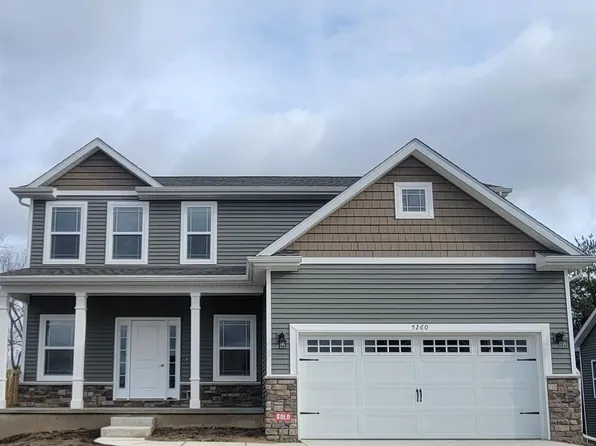 5260 Autumn Kirsten Dr, Fowlerville, MI 48836