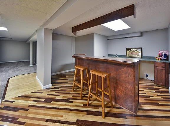 5th image of 1810 Violet Dr