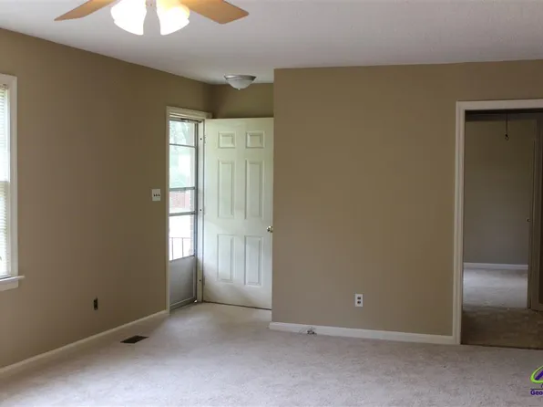 101 Gordon St, Warner Robins, GA 31093