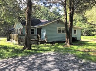 48 Rose Dr, Weems, VA 22576