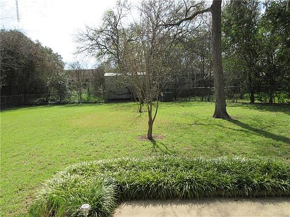 4th image of 7201 Whispering Oaks Dr