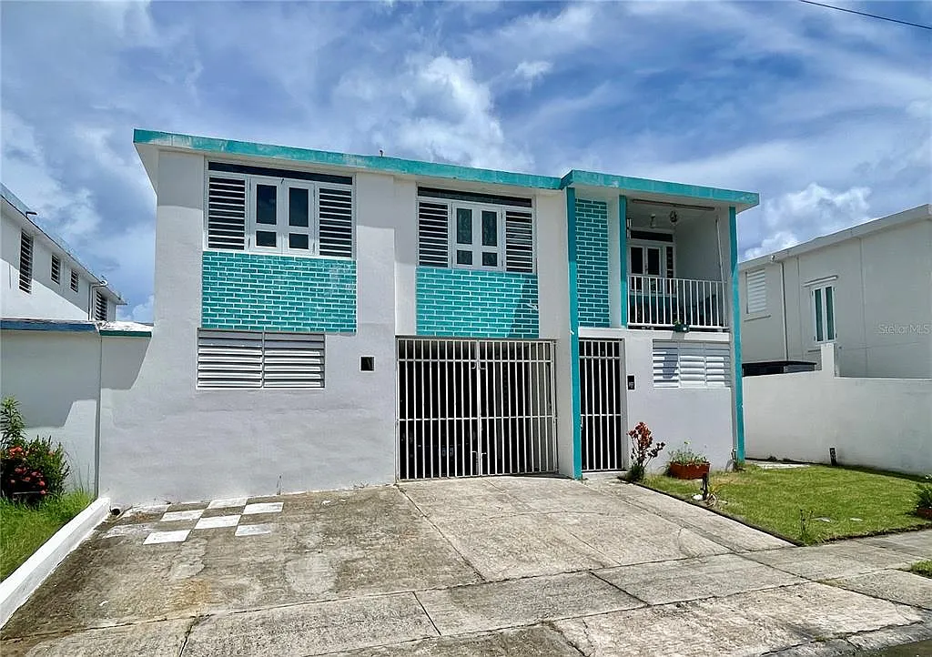Building Photo - 303 Coral #E-20