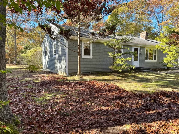 879 Santuit-Newtown Road, Marstons Mills, MA 02648