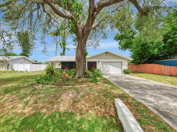 581 Crocus Rd, Venice, FL 34293