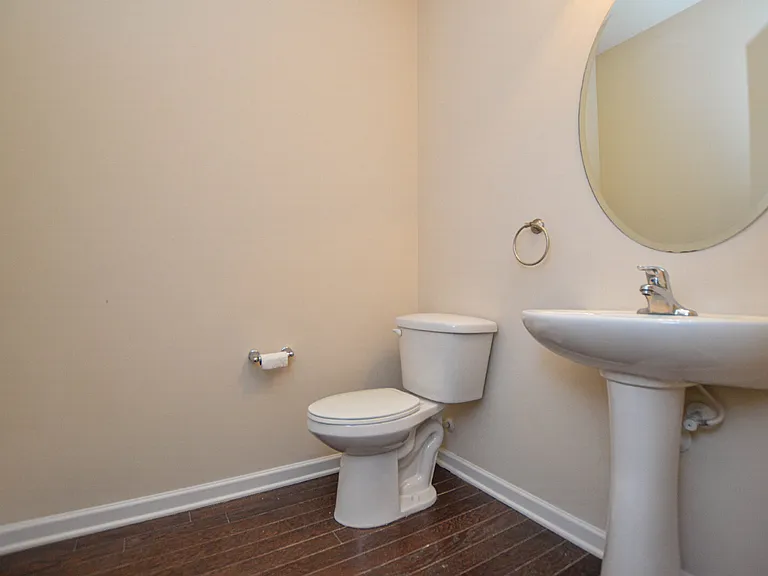 313 Annandale Dr — Photo 16