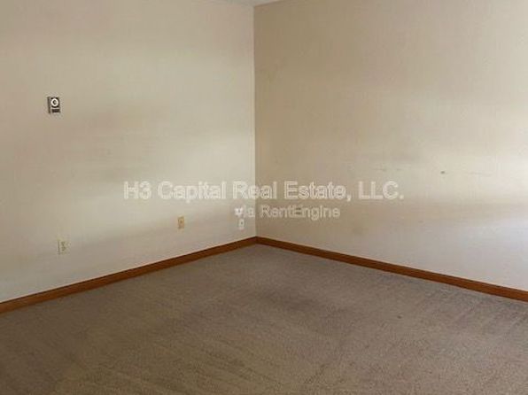 1306 9th St APT 103
