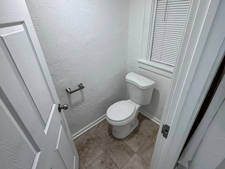 2918 Walnut St — Photo 12