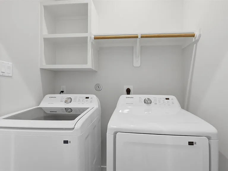 5305 Donovan Gardens Ln — Photo 16